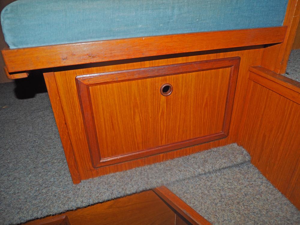 Cabin en avant, H&eacute;bergements